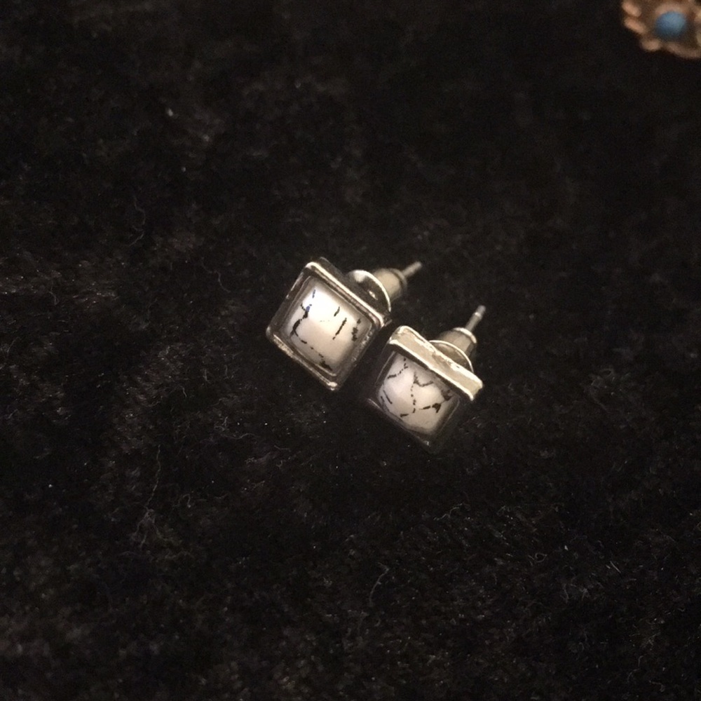 earring set - Picture 3 of 9